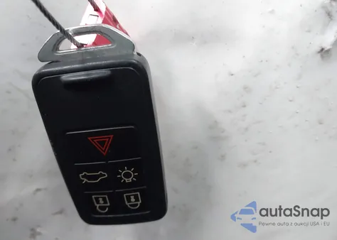 2016 Volvo Xc60 T6 Drive-E from USA, damaged, VIN YV449MRK3G2903645